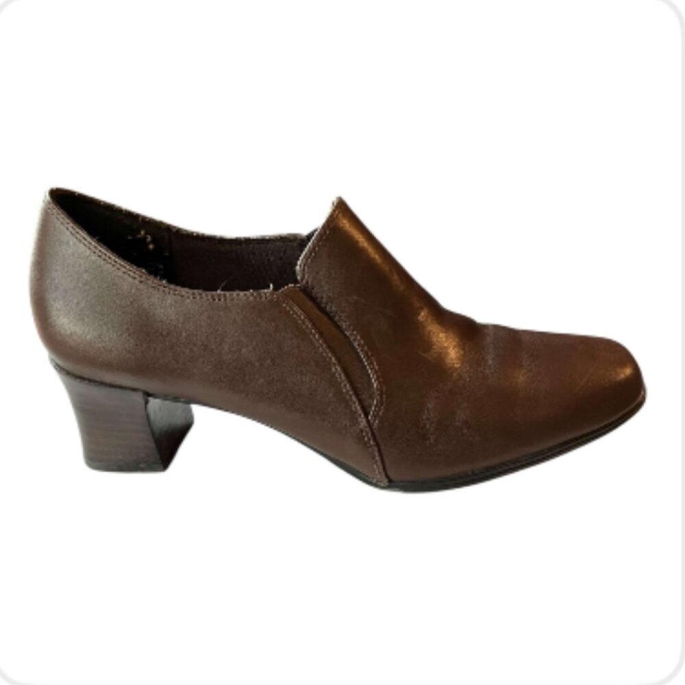 Liz Baker Shoes (2115-1)